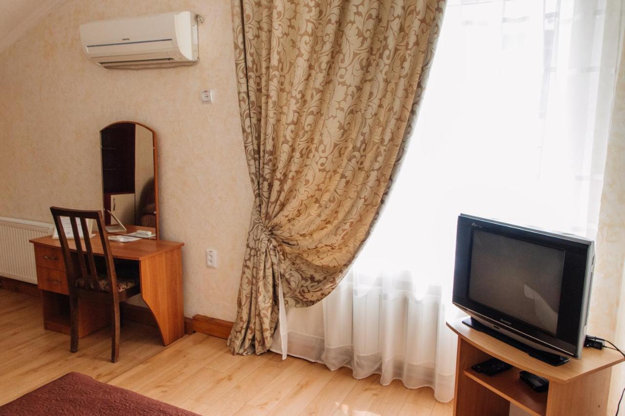 Hotel Гостинний Двір "Марія" Kropyvnytskyi Exterior foto